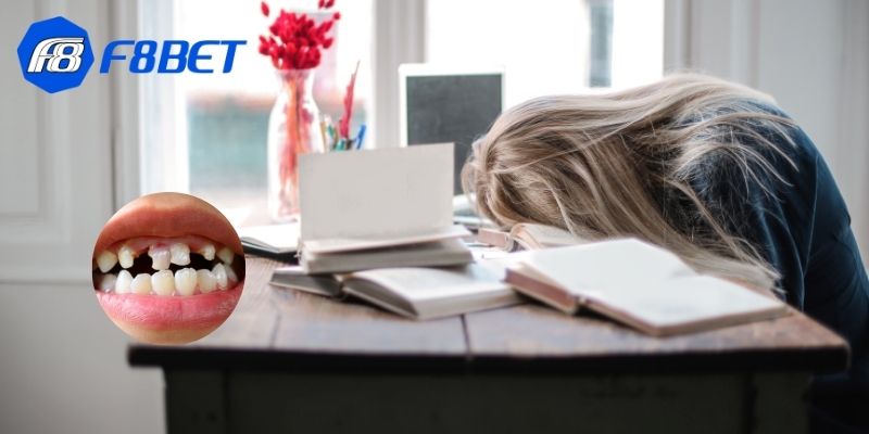 Nằm mơ rụng răng có phải điềm báo xui xẻo sắp đến trong công việc hay là sự phản ánh của sự lo lắng về tương lai?